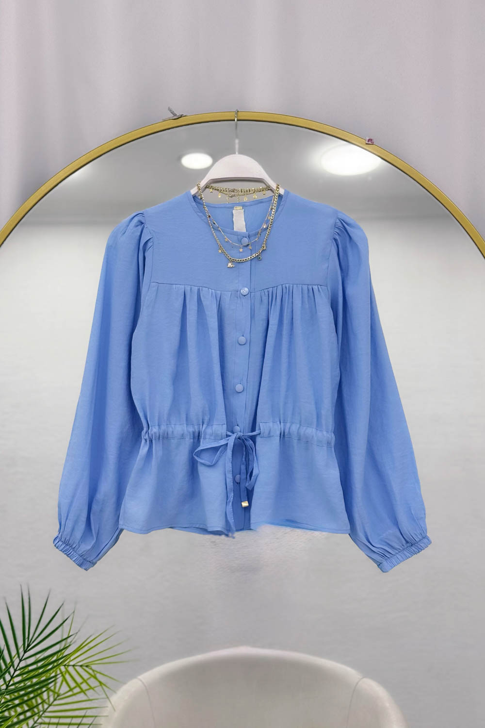 BELDEN BÜZGÜLÜ ÖNÜ DÜĞMELİ GÖMLEK