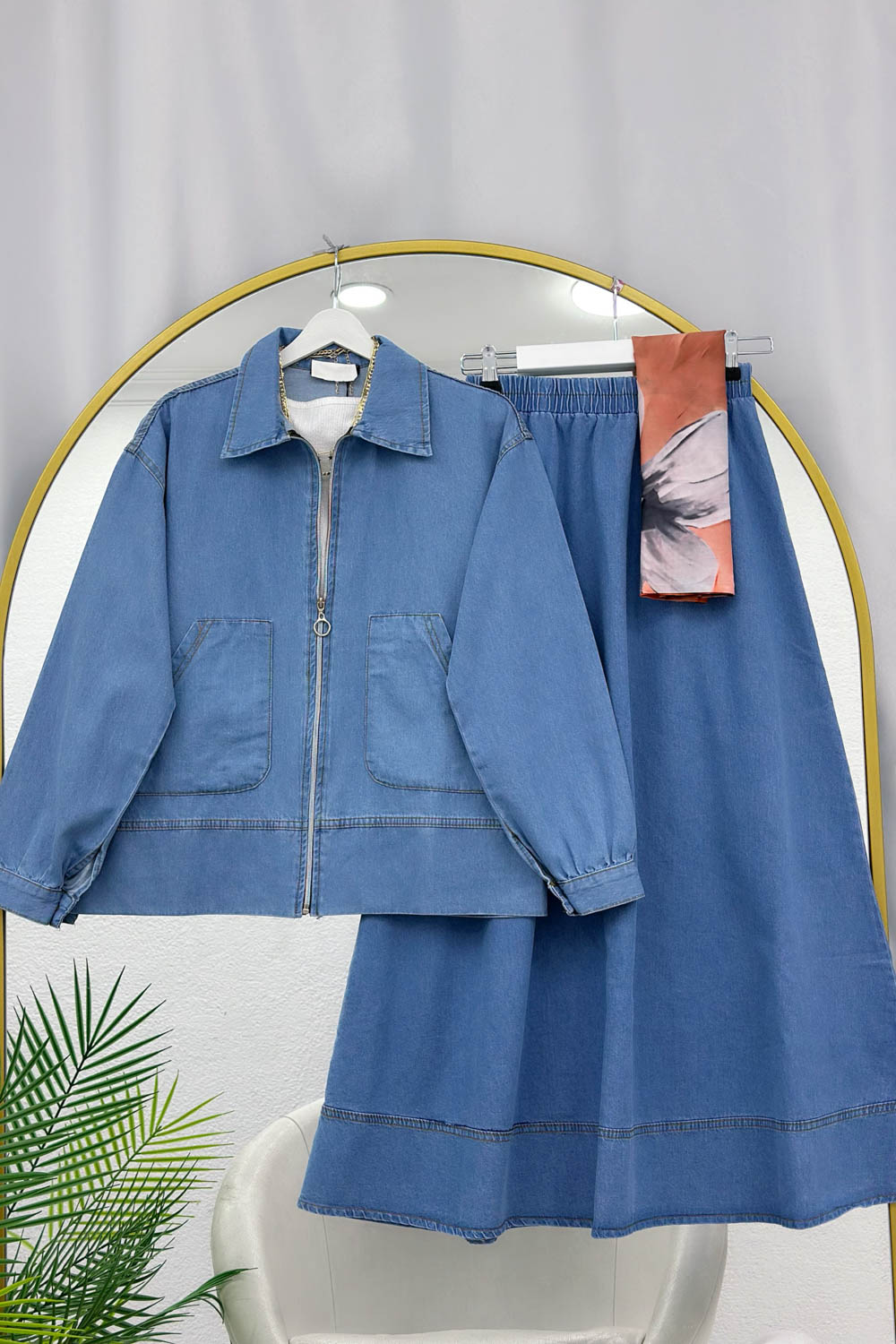 YANLARI CEPLİ ETEKLİ KOT TAKIM