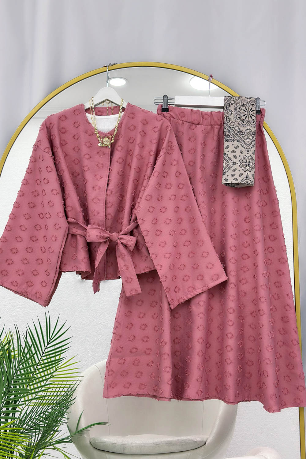 TEK DÜĞMELİ SATEN ETEKLİ TAKIM