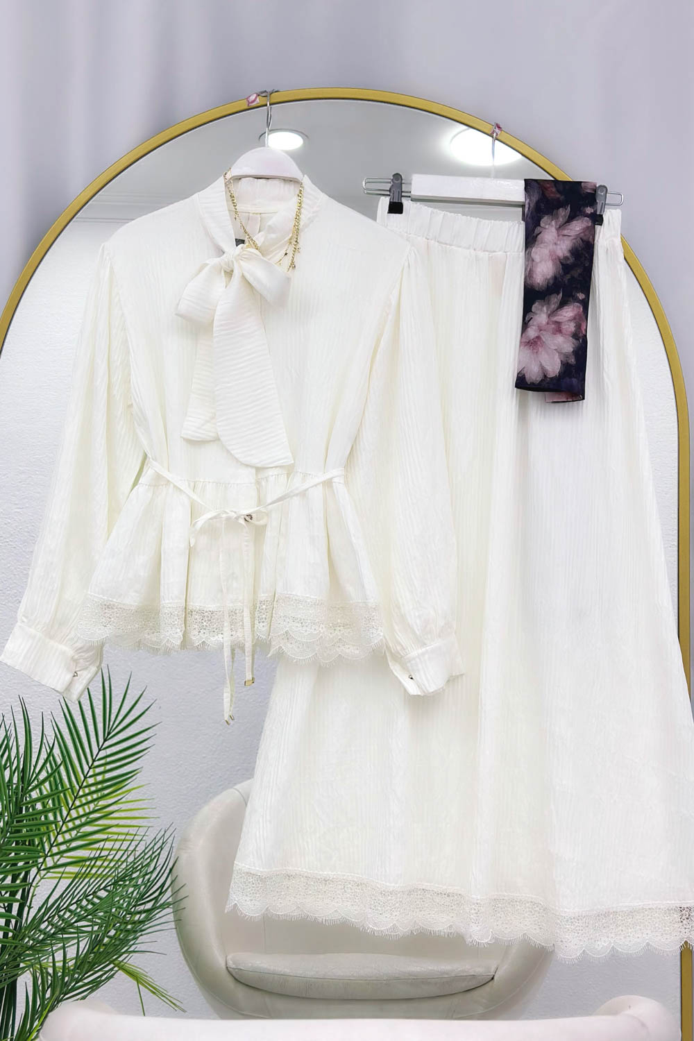 DANTEL DETAYLI KADIN TAKIM