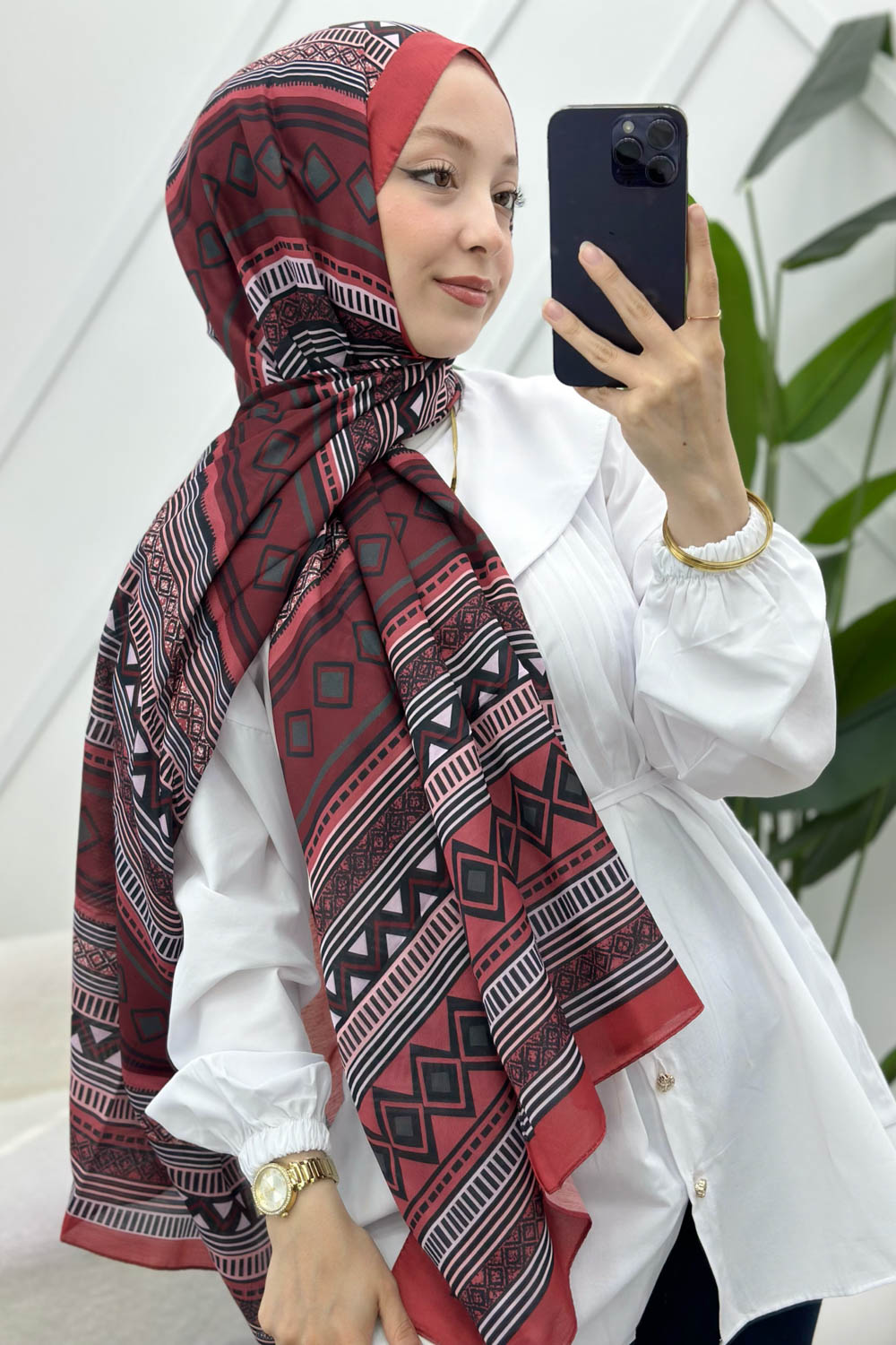GEOMETRİK DESENLİ ŞAL