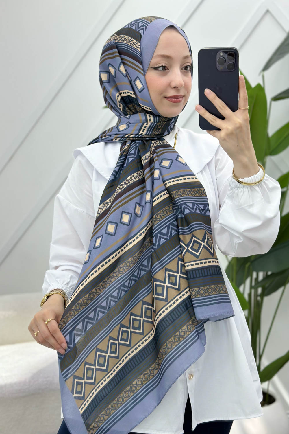 GEOMETRİK DESENLİ ŞAL