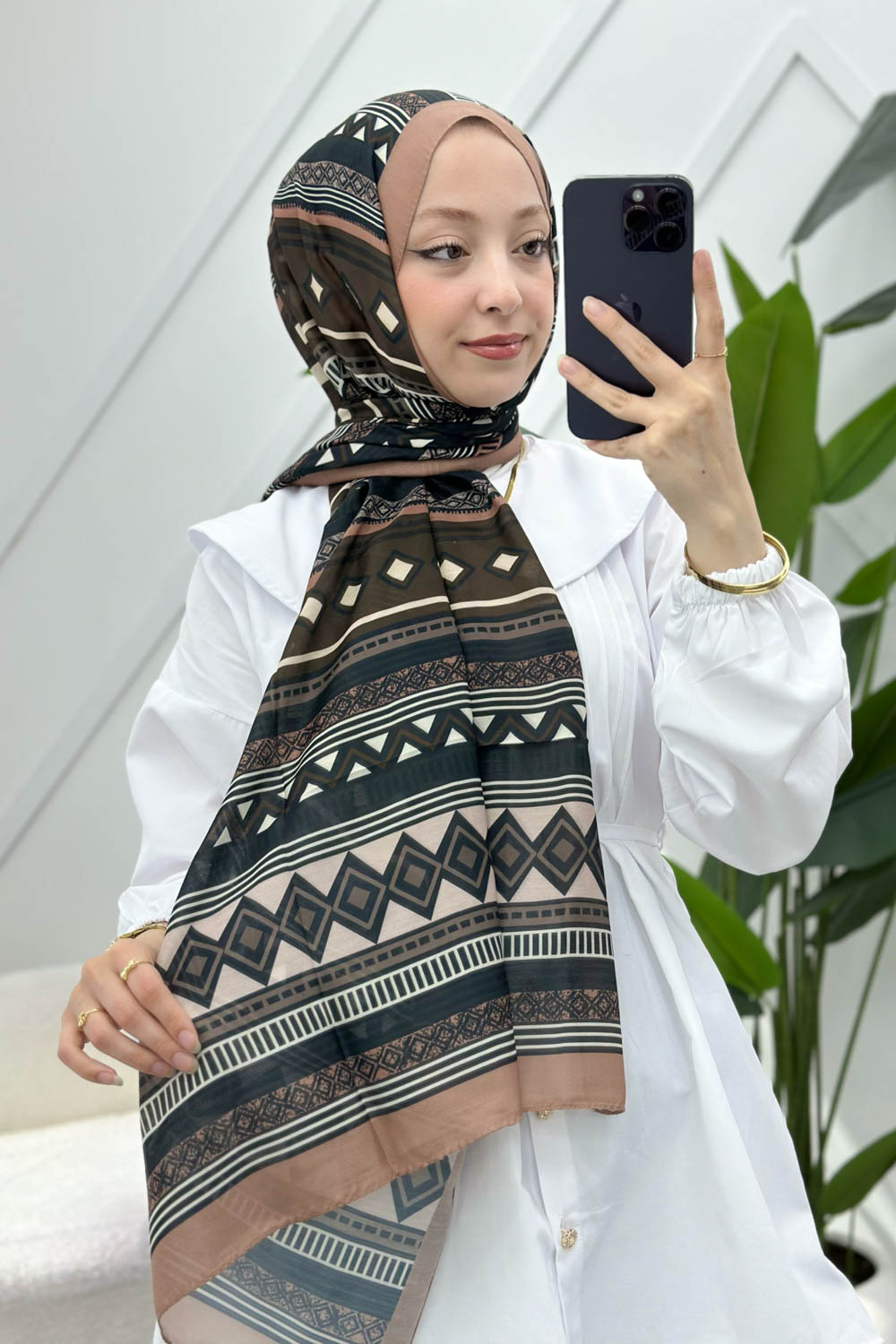 GEOMETRİK DESENLİ ŞAL