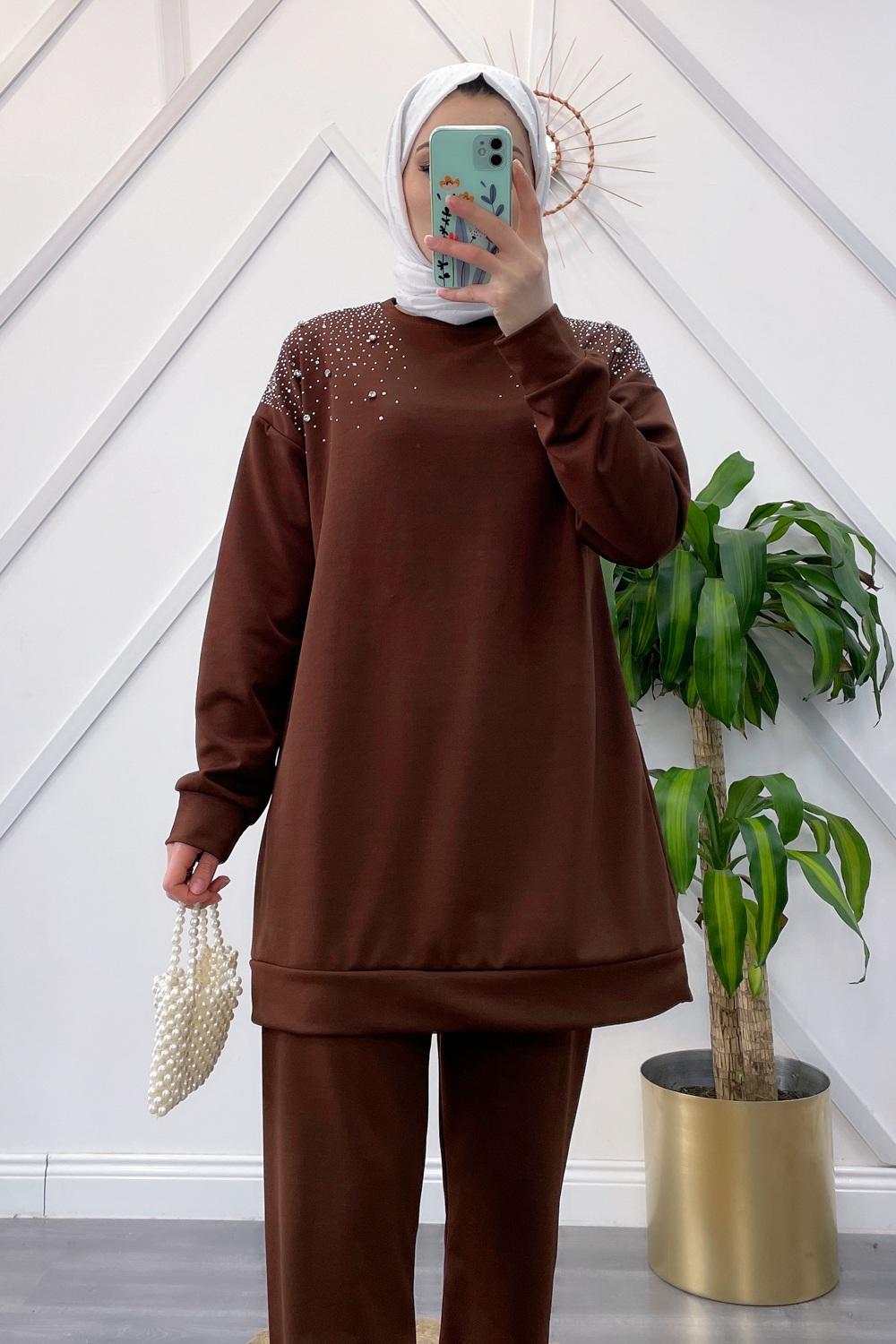 OMUZU TAŞ DETAYLI SPOR  TAKIM