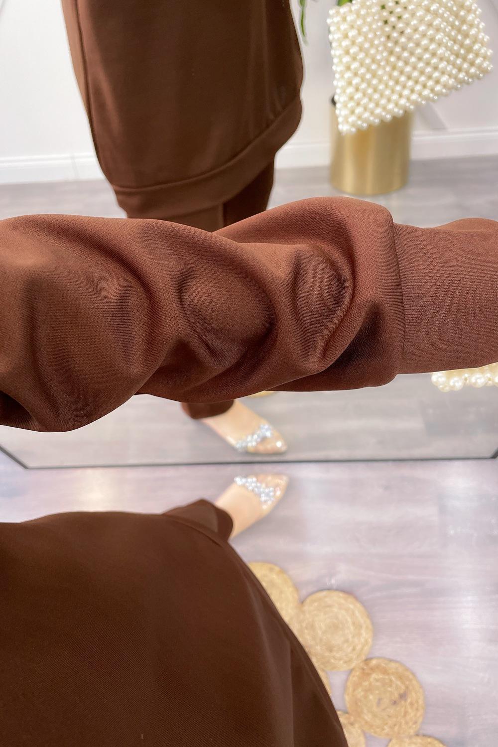 OMUZU TAŞ DETAYLI SPOR  TAKIM