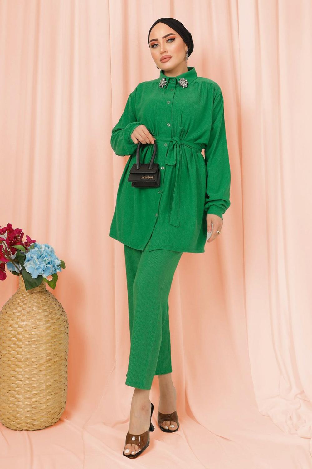 YAKASI SAVAROSKİ TAŞLI BÜRÜMCÜK TAKIM