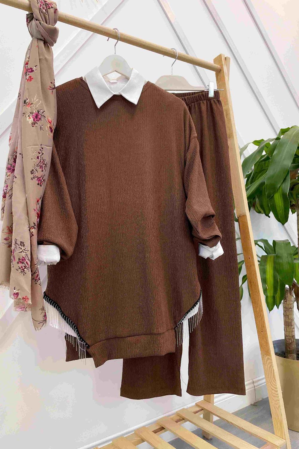 BÜRÜMCÜK YANLARI SAÇAKLI  TAKIM