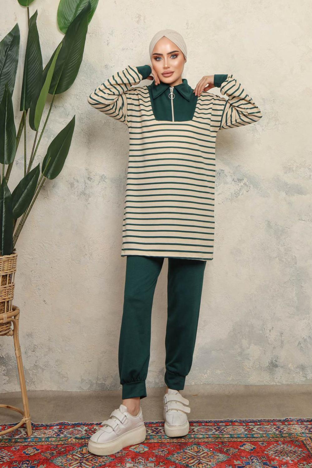 FERMUAR DETAY ÇİZGİLİ SPOR TAKIM