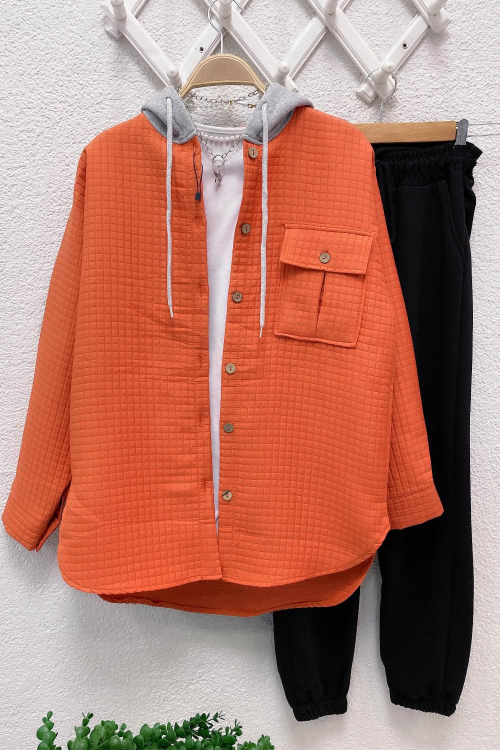 TEK CEPLİ KAPŞONLU KAPİTONE CEKET