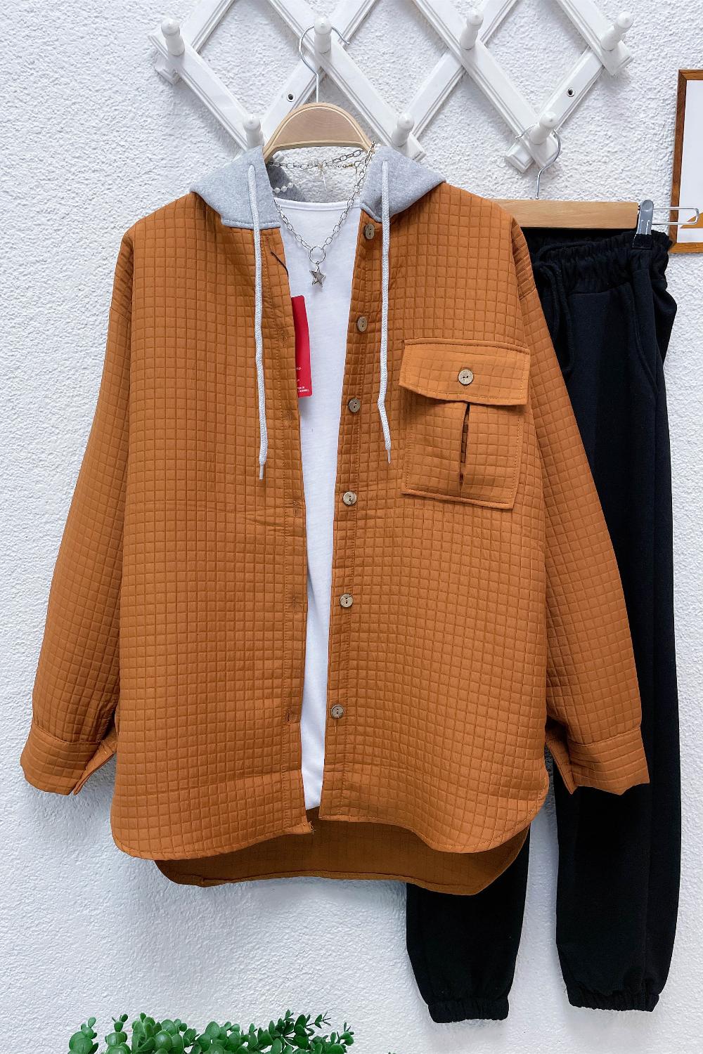 TEK CEPLİ KAPŞONLU KAPİTONE CEKET