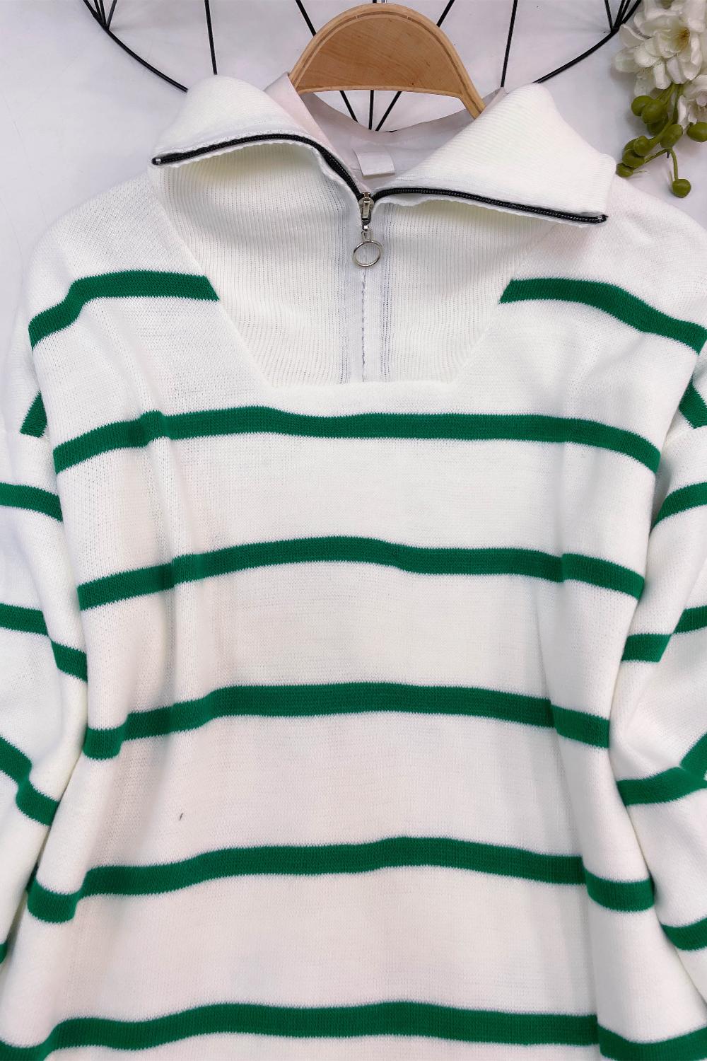 DİK YAKA ÇİZGİLİ TRİKO TAKIM