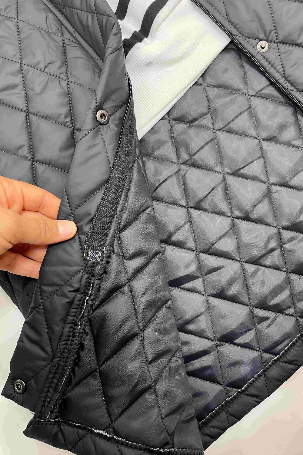 KAPŞONU KÜRK DETAYLI KAPİTONE YELEK