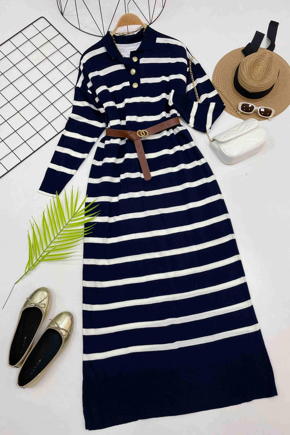 ÇİZGİLİ GOLD DÜGMELİ ELBİSE