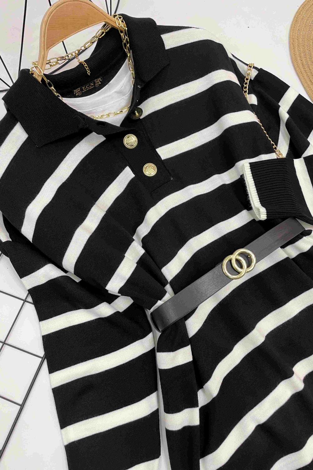 ÇİZGİLİ GOLD DÜGMELİ ELBİSE