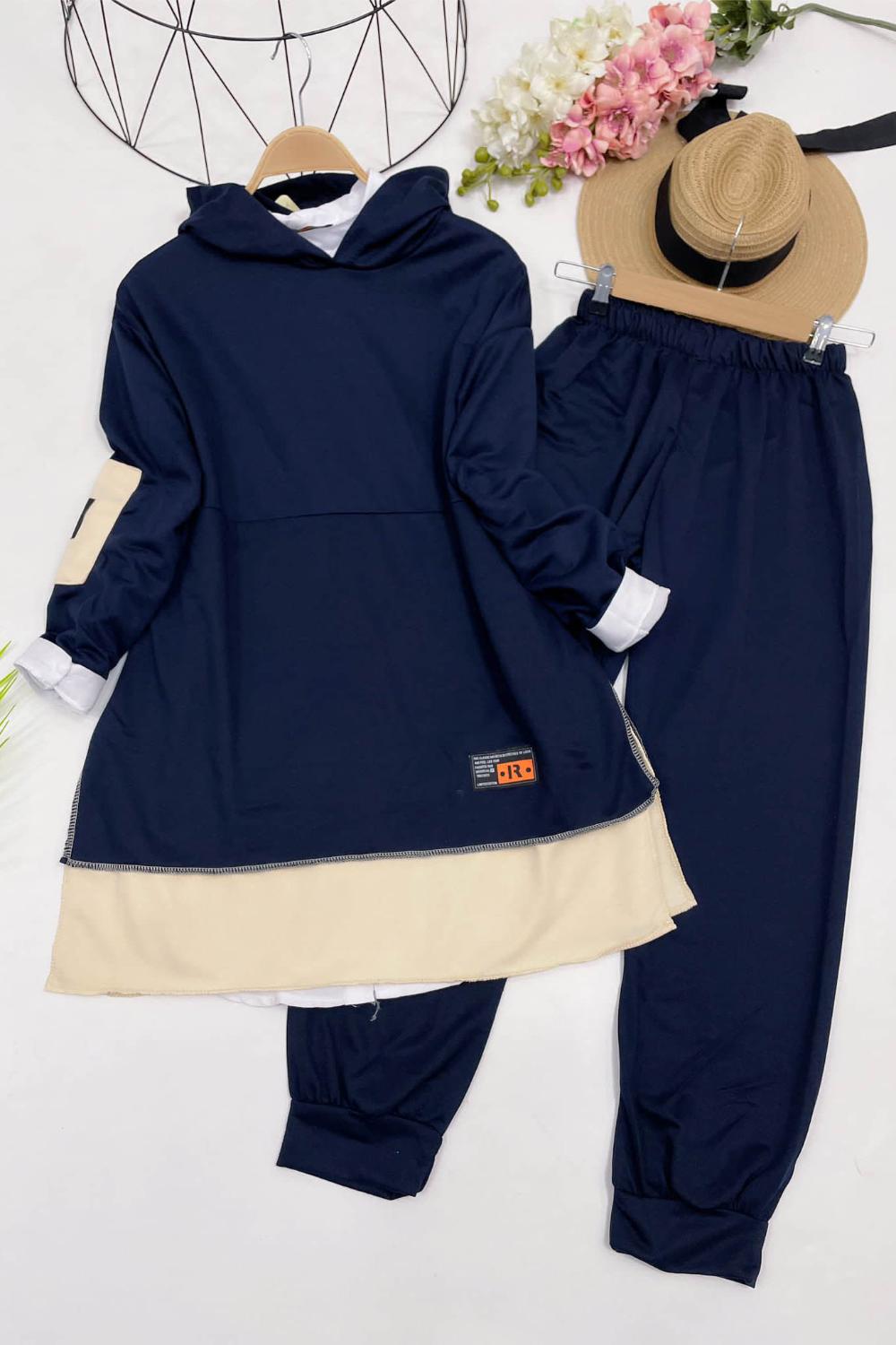 İÇLİK DETAYLI ARMALI TAKIM