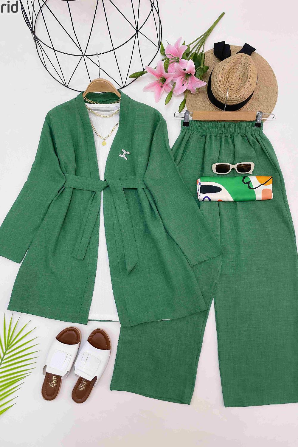 BROŞLU KEMERLİ TAKIM