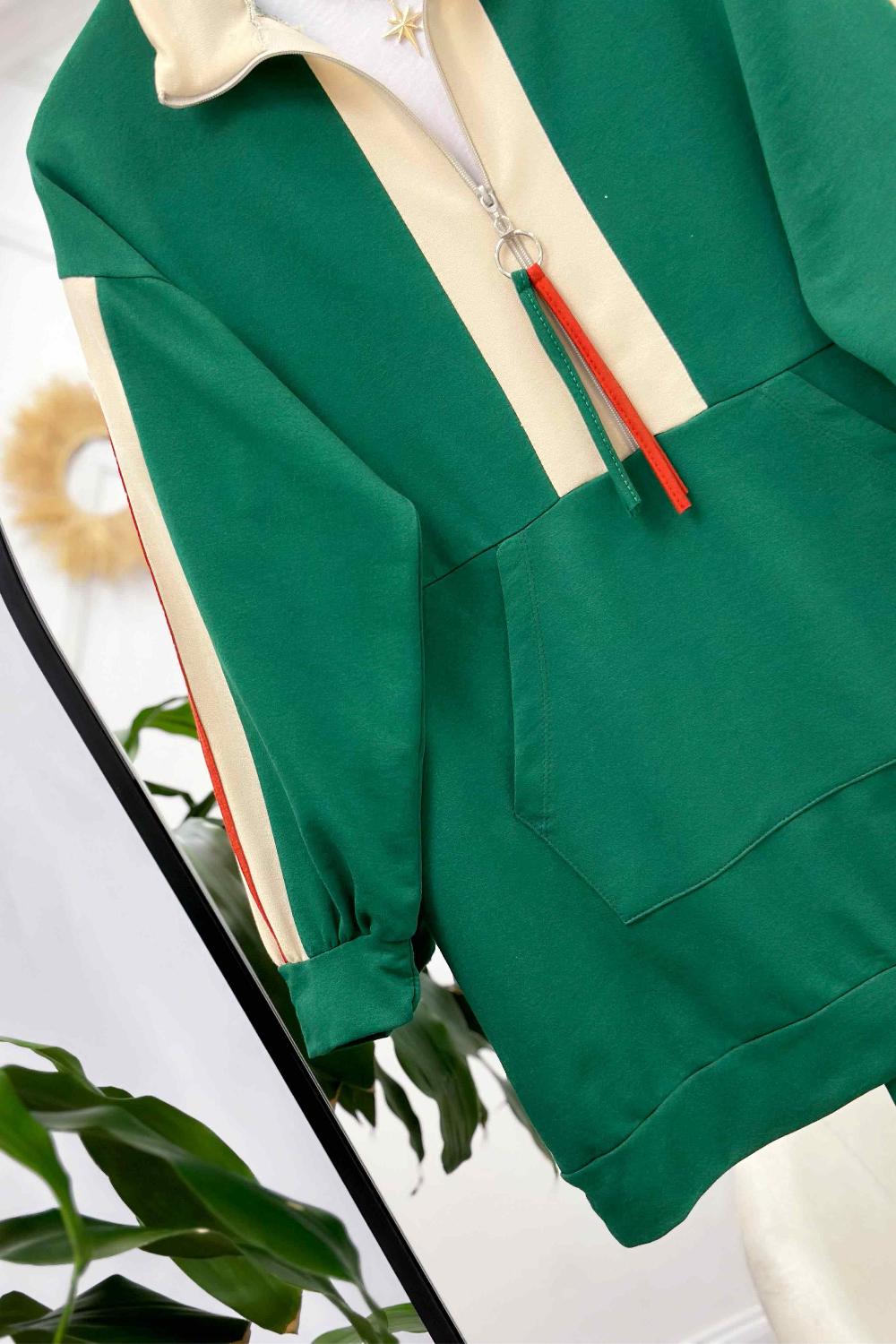 FERMUARI PÜSKÜL DETAYLI SPOR TAKIM