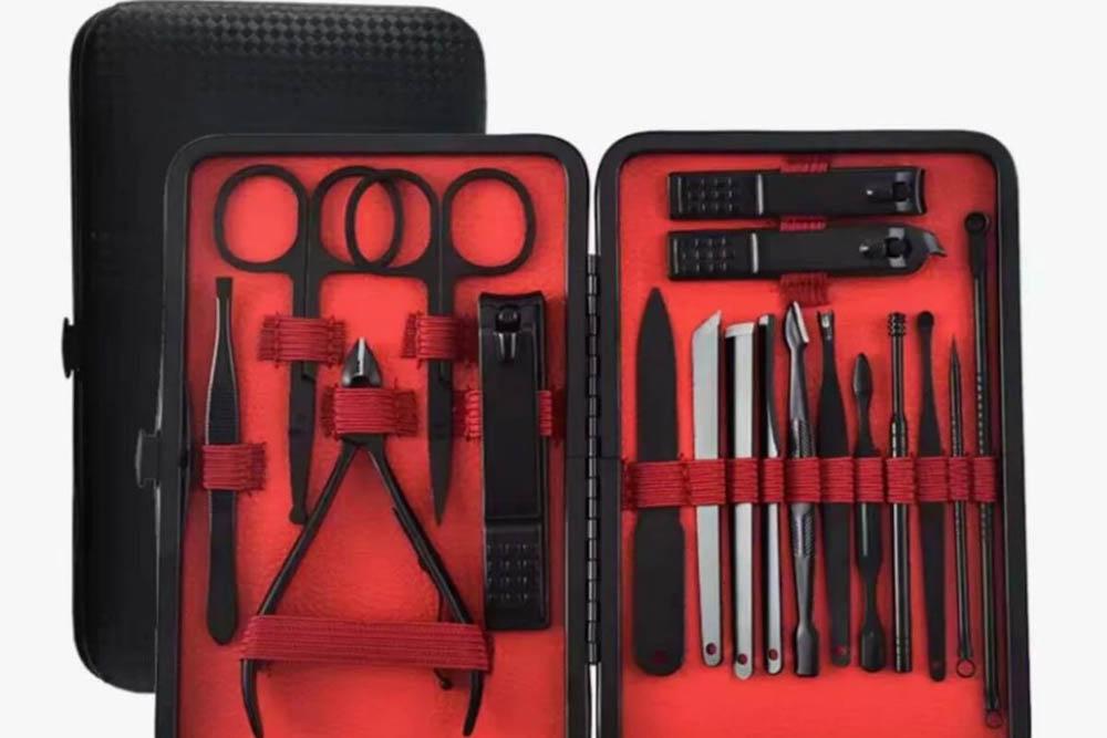 MÜJGAN DERİ ÇANTALI 18 PARÇA MANİKUR SETİ