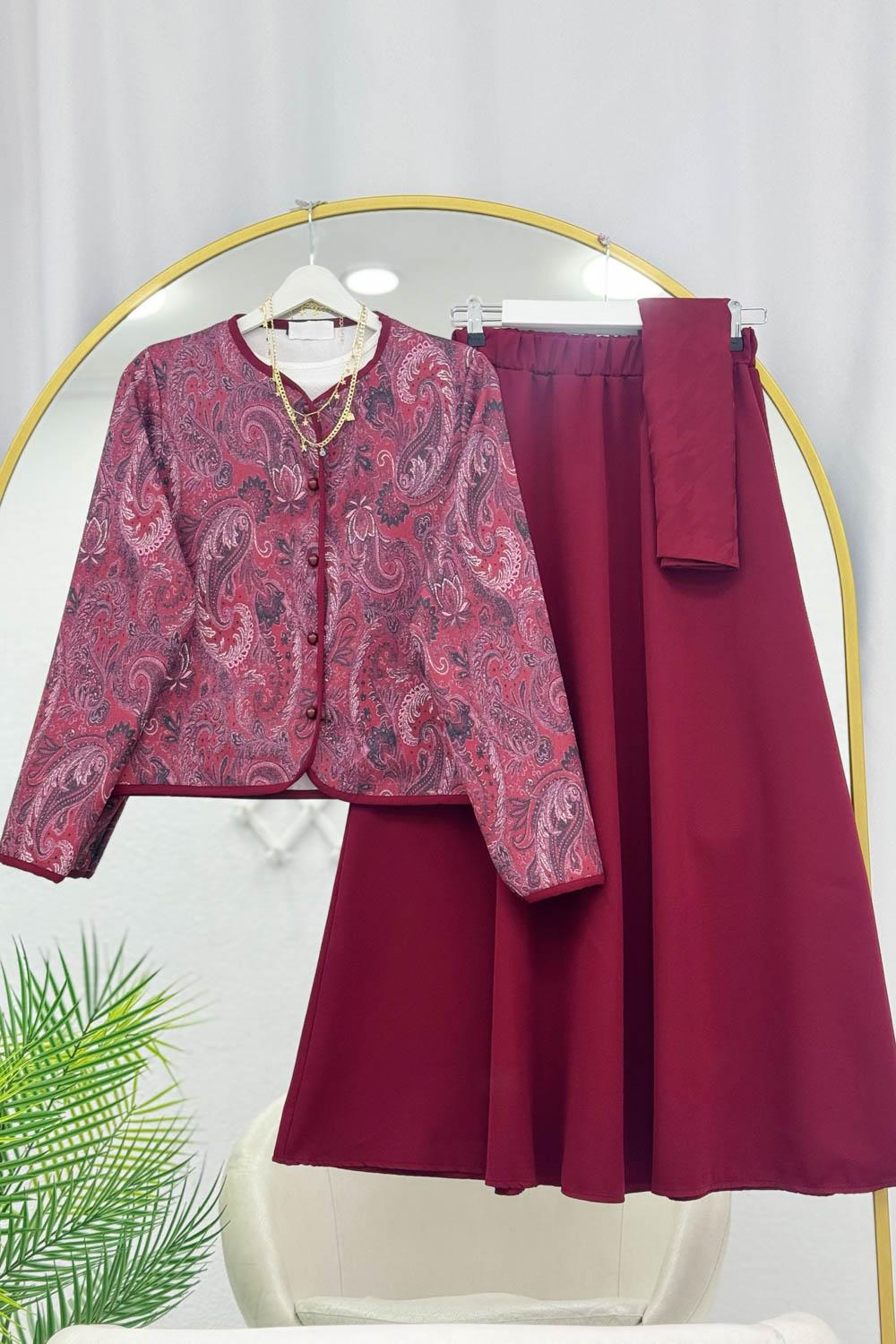 RENK GEÇİŞLİ ÖNÜ DÜĞMELİ ETEKLİ  TAKIM