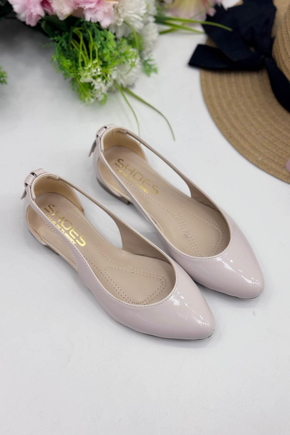 ARKASI FİYONK  KADIN AYAKKABI