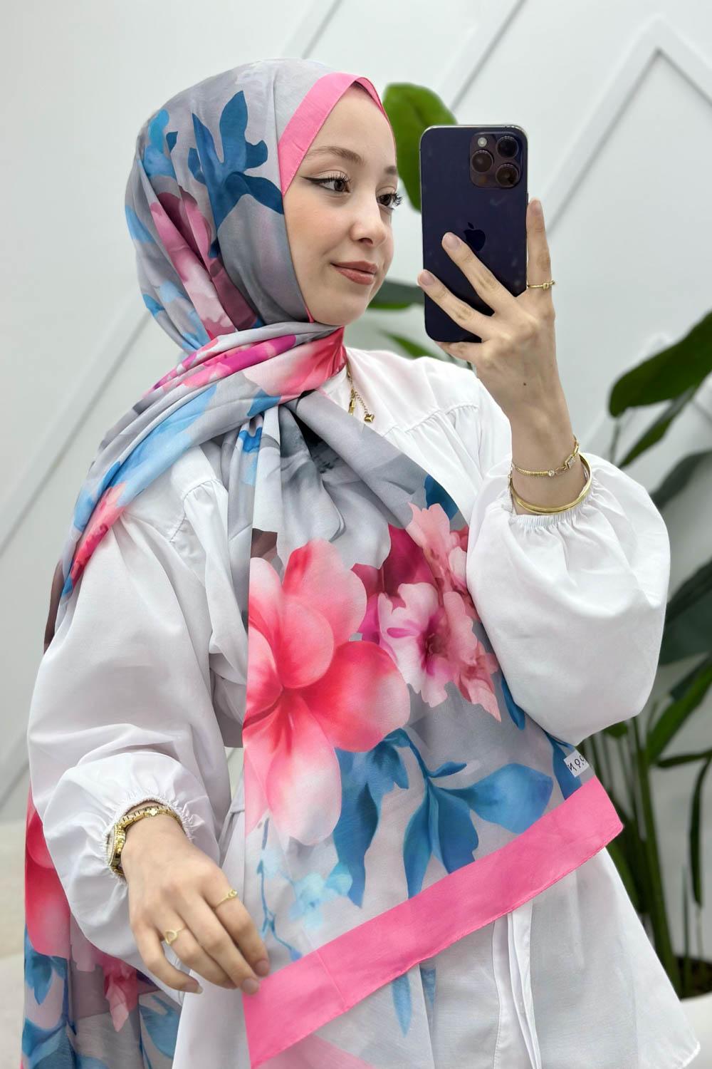 BAHAR ÇİÇEKLERİ DESENLİ PAMUK ŞAL