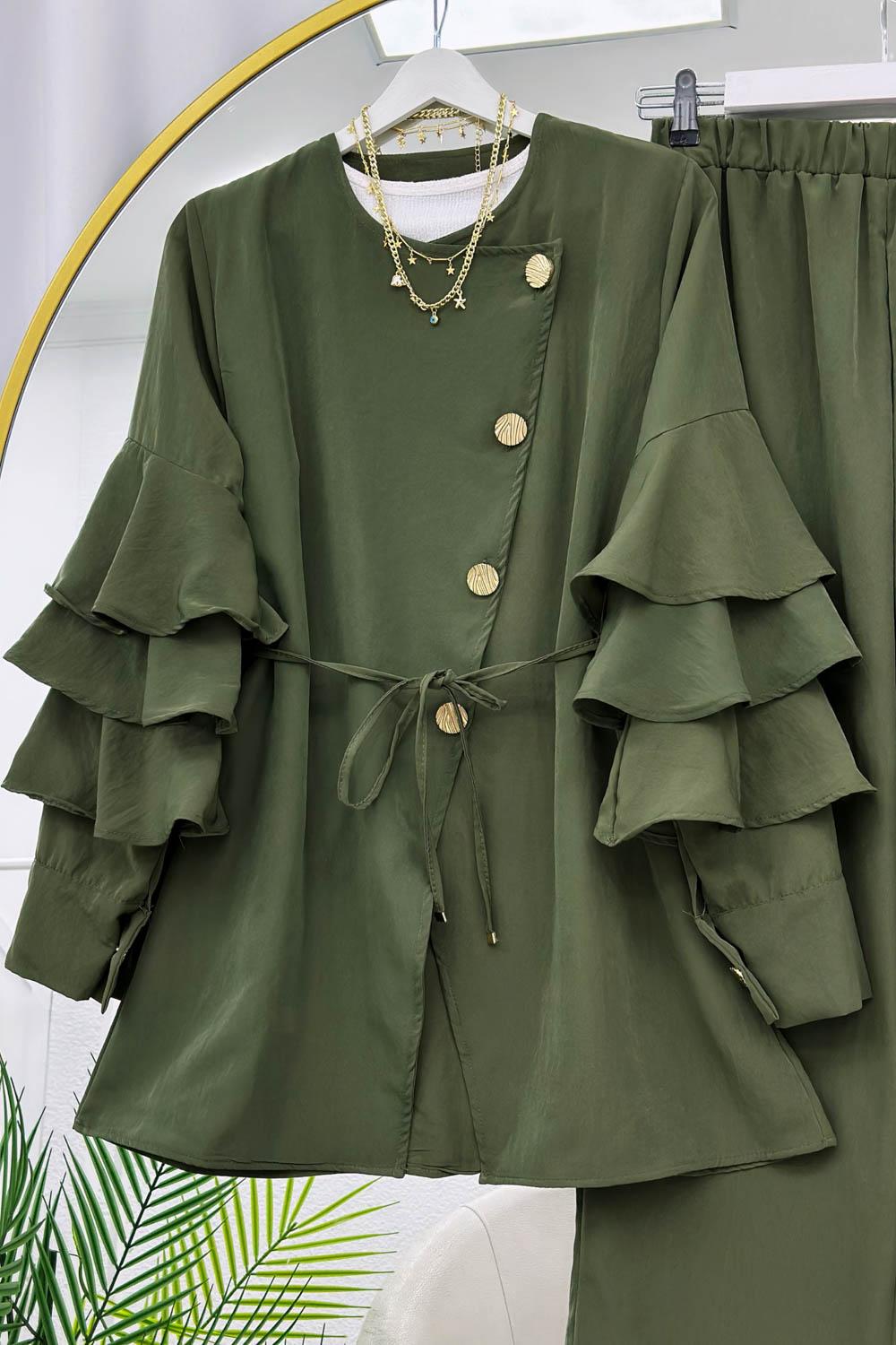 KOLLAR FIRFIRLI GOLD DÜĞME DETAYLI PANTOLONLU TAKIM