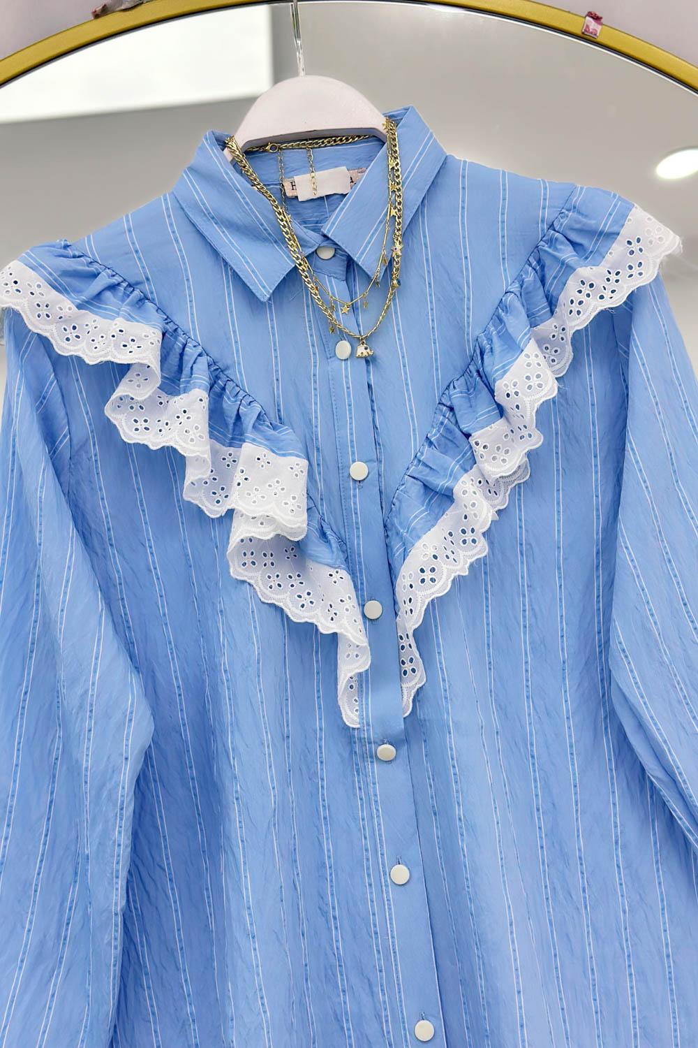 DÜĞME DETAYLI FIRFIRLI GÖMLEK