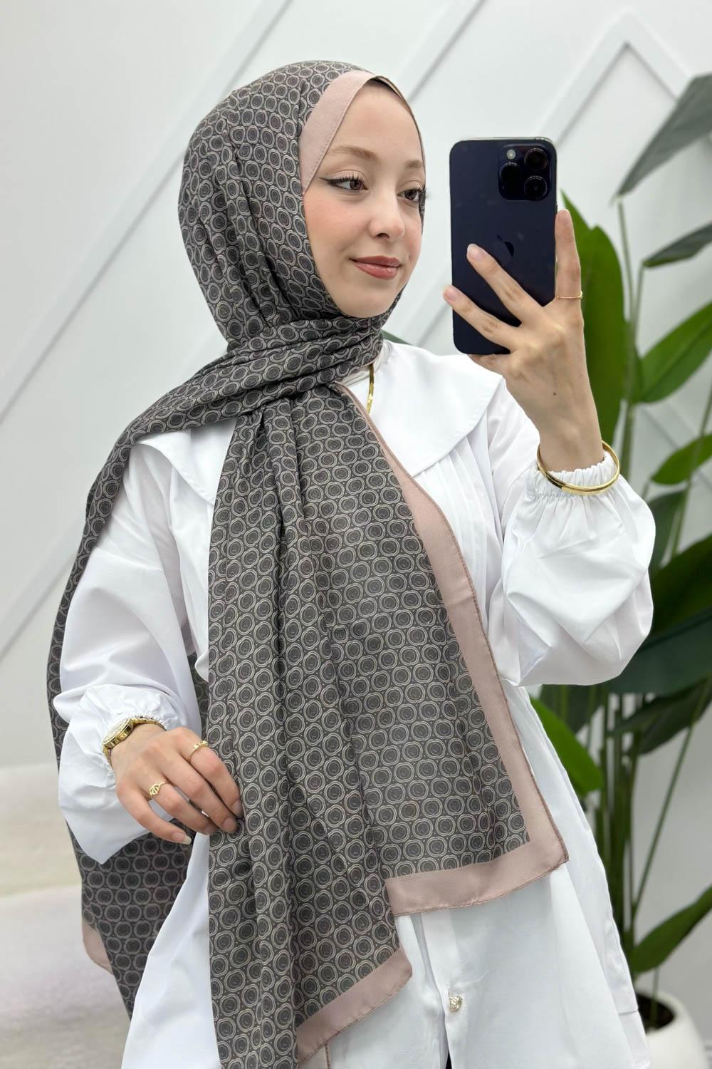MONOKROM DESENLİ ŞAL
