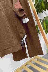 BÜRÜMCÜK YANLARI SAÇAKLI  TAKIM