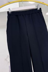 ÖNÜ DİKİŞ GEÇİŞLİ PANTOLON