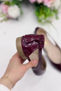 ARKASI FİYONK  KADIN AYAKKABI