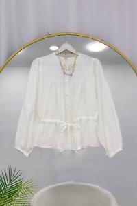 BELDEN BÜZGÜLÜ ÖNÜ DÜĞMELİ GÖMLEK