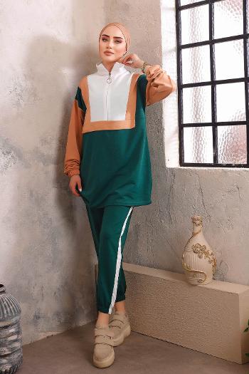 FERMUARLI DİK YAKA SPOR TAKIM