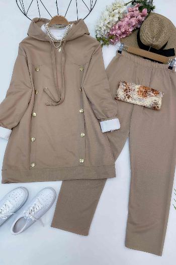 KAPŞONLU GOLD DÜĞMELİ SPOR TAKIM