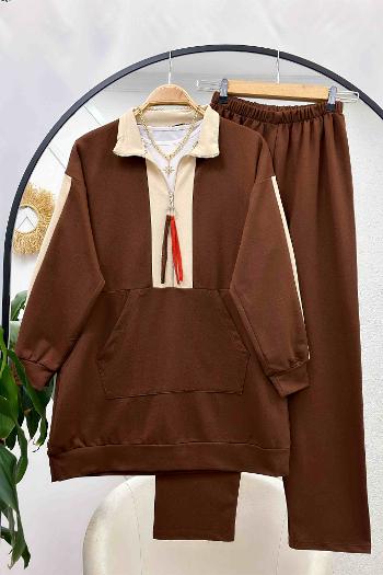 FERMUARI PÜSKÜL DETAYLI SPOR TAKIM