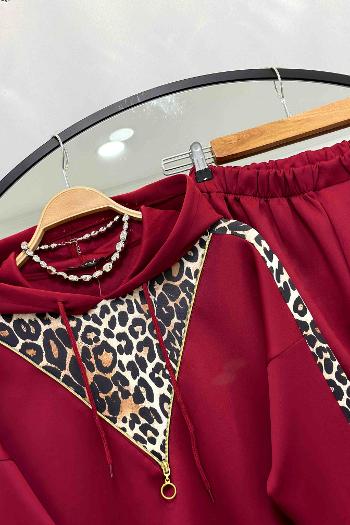 FERMUAR DETAYLI KAPŞONLU TAKIM