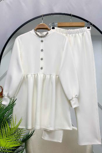 İNCİ DÜĞMELİ TAKIM