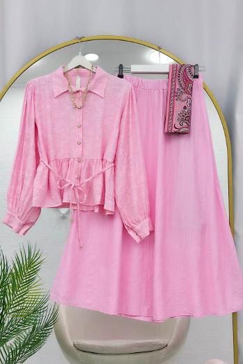 JAKARLI DESENLİ CEKET  ETEK TAKIM