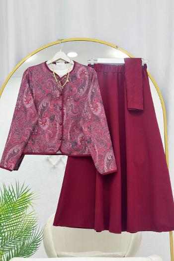 RENK GEÇİŞLİ ÖNÜ DÜĞMELİ ETEKLİ  TAKIM