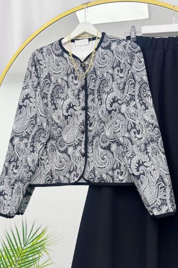 RENK GEÇİŞLİ ÖNÜ DÜĞMELİ ETEKLİ  TAKIM