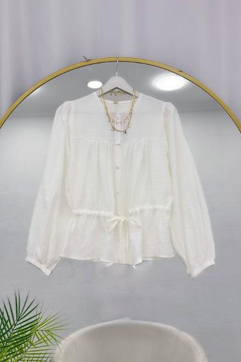 BELDEN BÜZGÜLÜ ÖNÜ DÜĞMELİ GÖMLEK