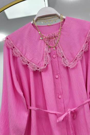 YAKASI DANTEL İŞLEMELİ GÖMLEK