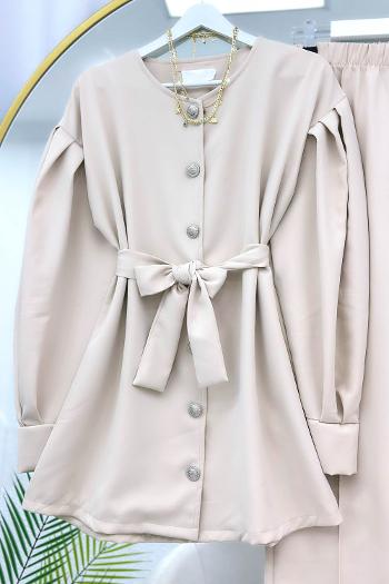 ÖNÜ DÜĞMELİ KUŞAKLI KREP TAKIM