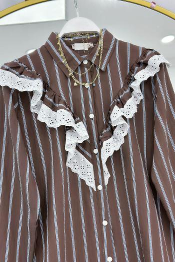 DÜĞME DETAYLI FIRFIRLI GÖMLEK