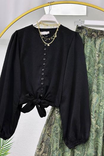 SIRA DÜĞMELİ GÖMLEK ETEKLİ TAKIM