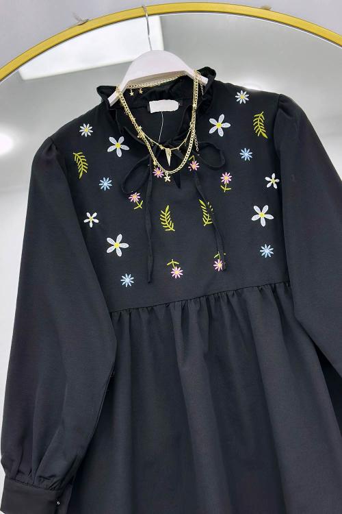 ÇİÇEK NAKIŞLI TUNİK